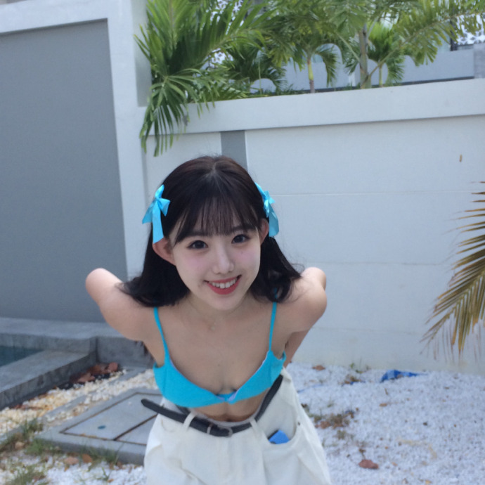 富贵逼人 封面